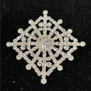Elegant Silver Austrian Crystal Brooch NWOT.